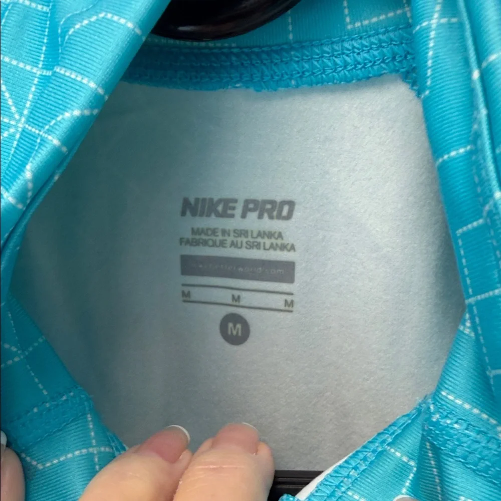 NWT Nike Light aqua blue‎ Geo half-Zip Pullover